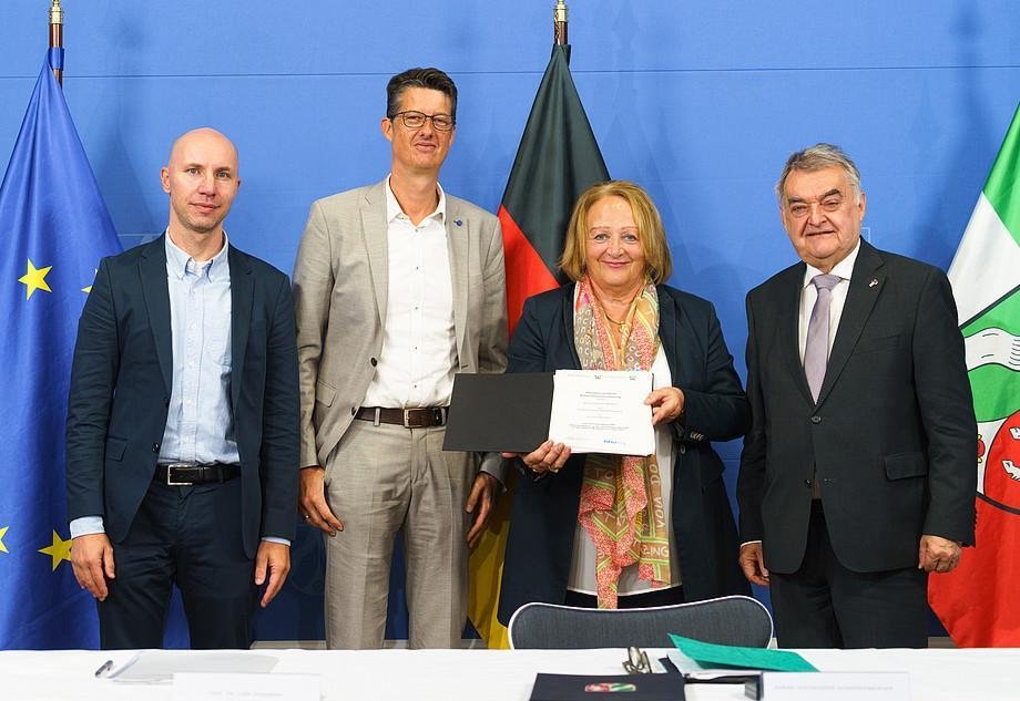 &bdquo;Dunkelfeldstudie&ldquo; zu Antisemitismus in Nordrhein-Westfalen