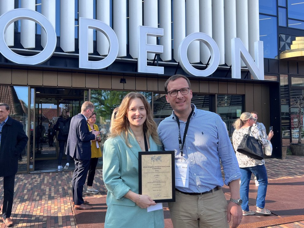 Dr. Janina Garbas und Prof. Dr. Jan Schumann auf der Konferenz der European Marketing Academy (EMAC) im d&auml;nischen Odense.