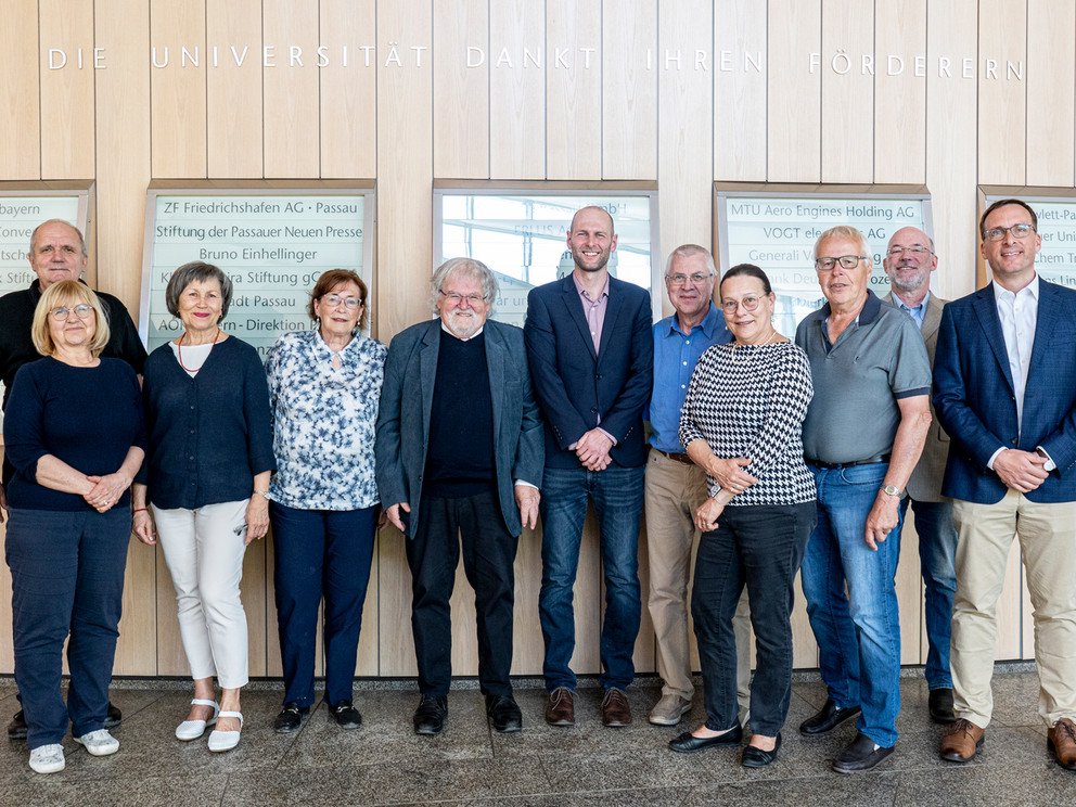 From left: Dr Daniel Turz&iacute;k, Jarmila Turz&iacute;kov&aacute;, Jana Poljakov&aacute;, Helena Ne&scaron;etřilov&aacute;, Professor Jaroslav Ne&scaron;etřil, Professor Stefan Glock, Professor Franz Rendl, Eva Rendl, Professor Franz Brandenburg, Professor Fabian Wirth, Professor Jan Schumann