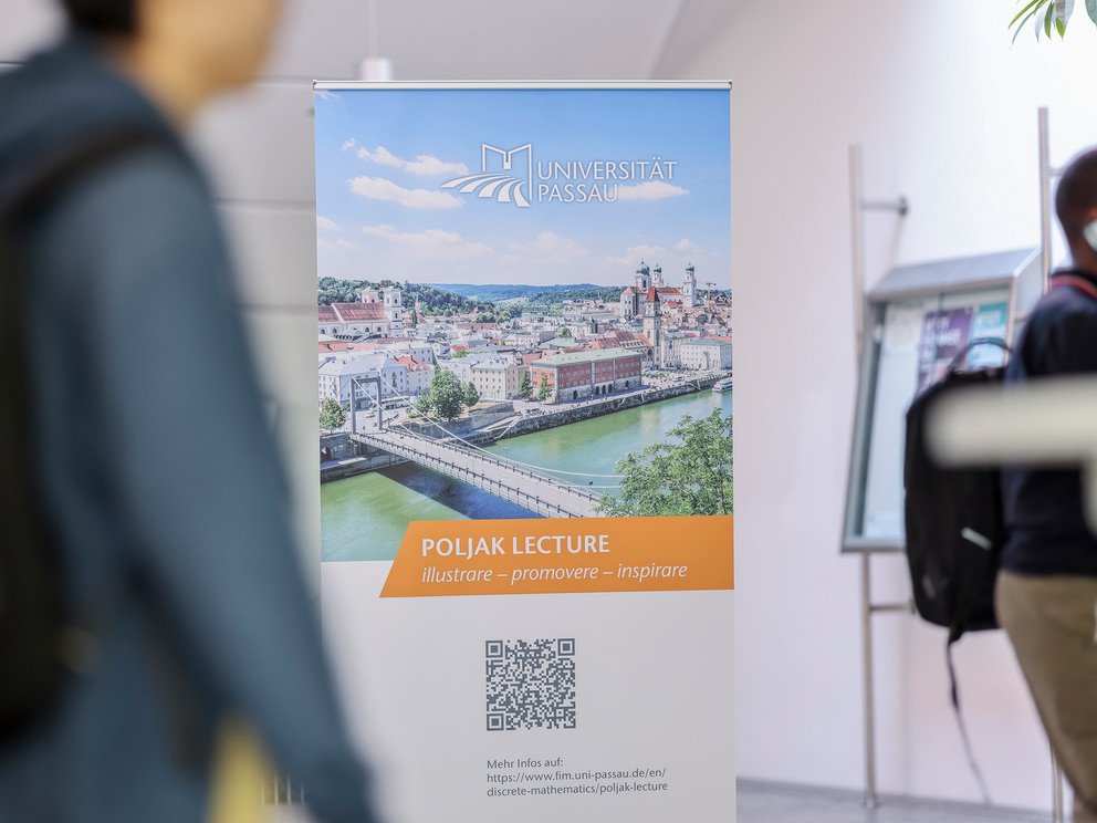 Rollup for the first edition of the &lsquo;Poljak lecture&rsquo; in the foyer of the Audimax Building at the University of Passau.