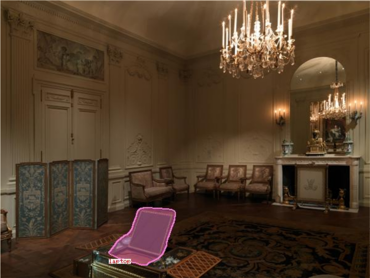 Das von Google vortrainierte Netz erkennt in dem Spiegel im Ankleidezimmer der franz&ouml;sischen K&ouml;nigin Marie Antoinette einen Laptop.