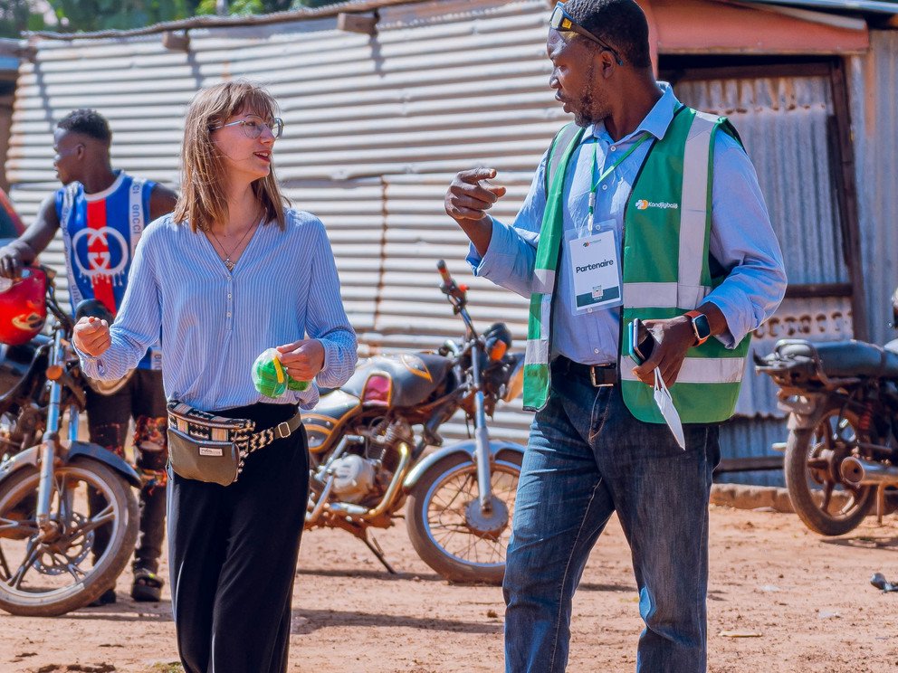 Laura Stock bei ihrem Forschungsaufenthalt in Togo.