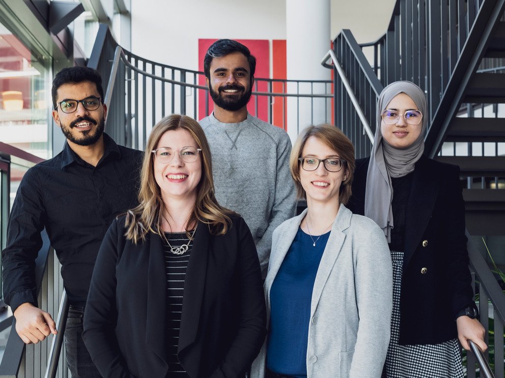 Nachwuchsforschungsgruppe CAROLL um Dr. Jelena Mitrović: Mit Algorithmen gegen Hass im Netz; Foto: Universit&auml;t Passau