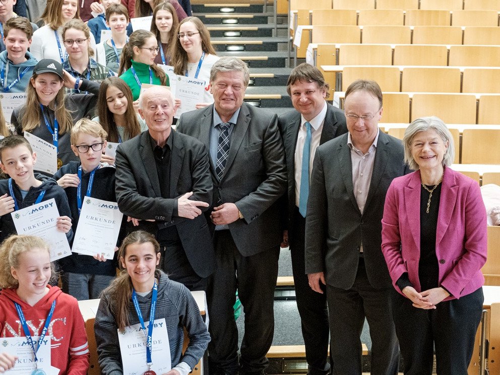 From left to right: Professor Hans Joachim Schellnhuber, Klaus Jeggle, Dr. Alexander Wi&szlig;peintner, Urban Mangold, Professor Carola Jungwirth