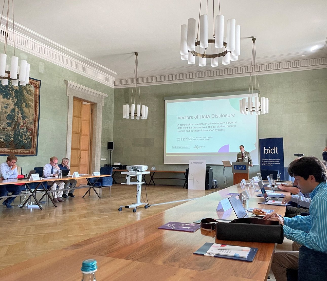 Opening of the conference by Professor Hennemann.