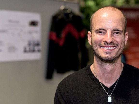 Lorenzo F&uuml;rg hatte die Idee zu "Trainwear" - intelligente Kleidung f&uuml;r Sportlerinnen und Sportler.