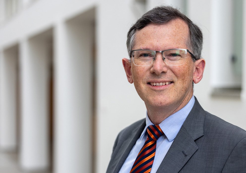 Prof. Dr. Meinhard Schr&ouml;der