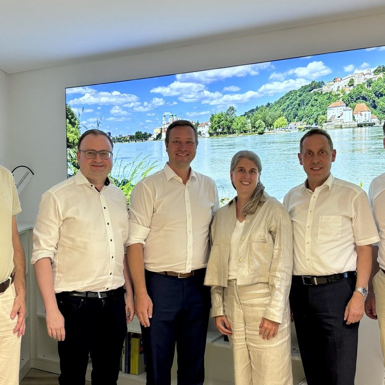 Die CSU-Abgeordneten Hans Koller, Stefan Meyer und Josef Heisl zu Besuch an der Universit&auml;t Passau; Foto: Universit&auml;t
