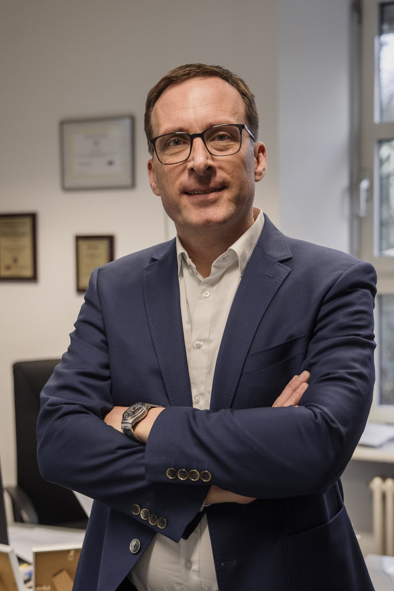 Profilbild von Prof. Dr. Jan Schumann.