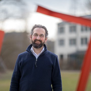 Prof. Dr. Florian T&ouml;pfl