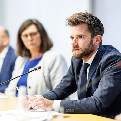 Pressekonferenz im Bayerischen Landtag. Foto: Matthias Balk / Bildarchiv Bayerischer Landtag