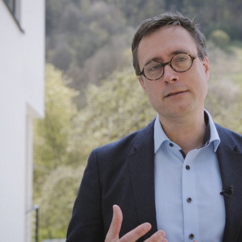 Professor Andreas K&ouml;nig