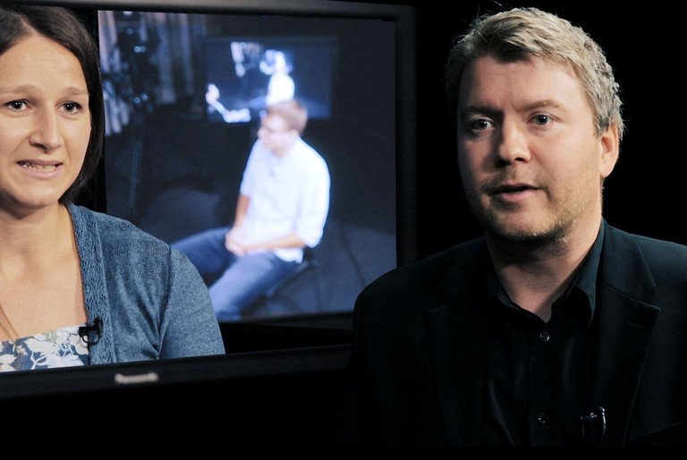 Die Mitglieder des DFG-Graduiertenkollegs "Privatheit und Digitalisierung", Dr. Martin Hennig, Miriam Piegsa und Lukas Edeler, &uuml;ber die Erkenntnisse aus der Ringvorlesung "Narrative der &Uuml;berwachung".