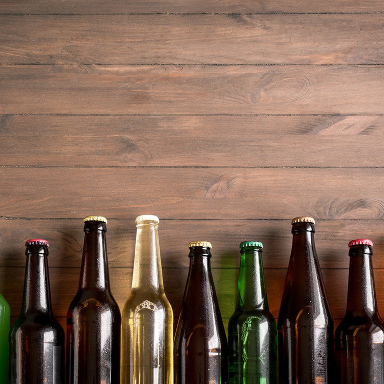 In deutschsprachigen L&auml;ndern d&uuml;rfen Jugendliche bereits ab dem Alter von 16 Jahren Bier trinken. Symbolbild: Colourbox