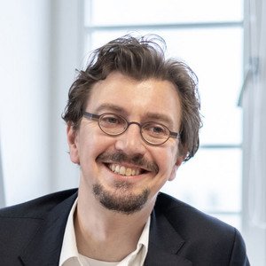 Professor Daniel G&ouml;ler