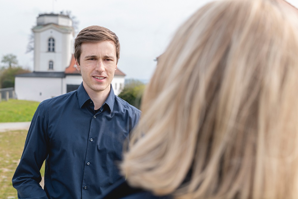 Wirtschaftsinformatiker Philipp Sleziona; Foto: Studio Weichselbaumer