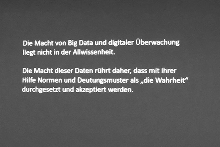 Baechle Big data Symbolbild